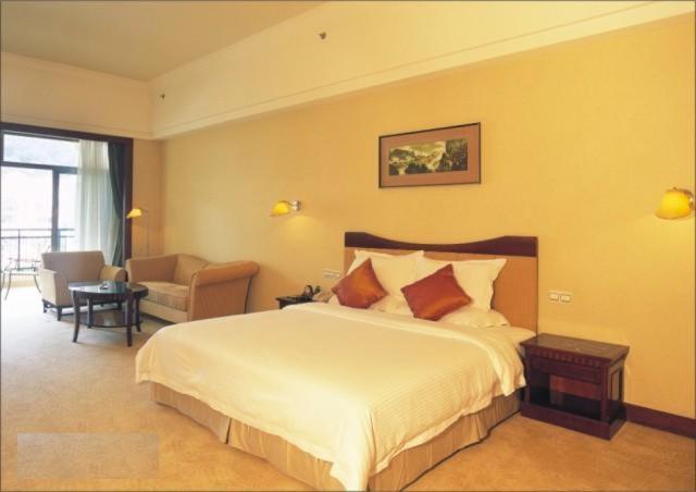 Phoenix Hotel Wuyi Jiangmen Kamer foto