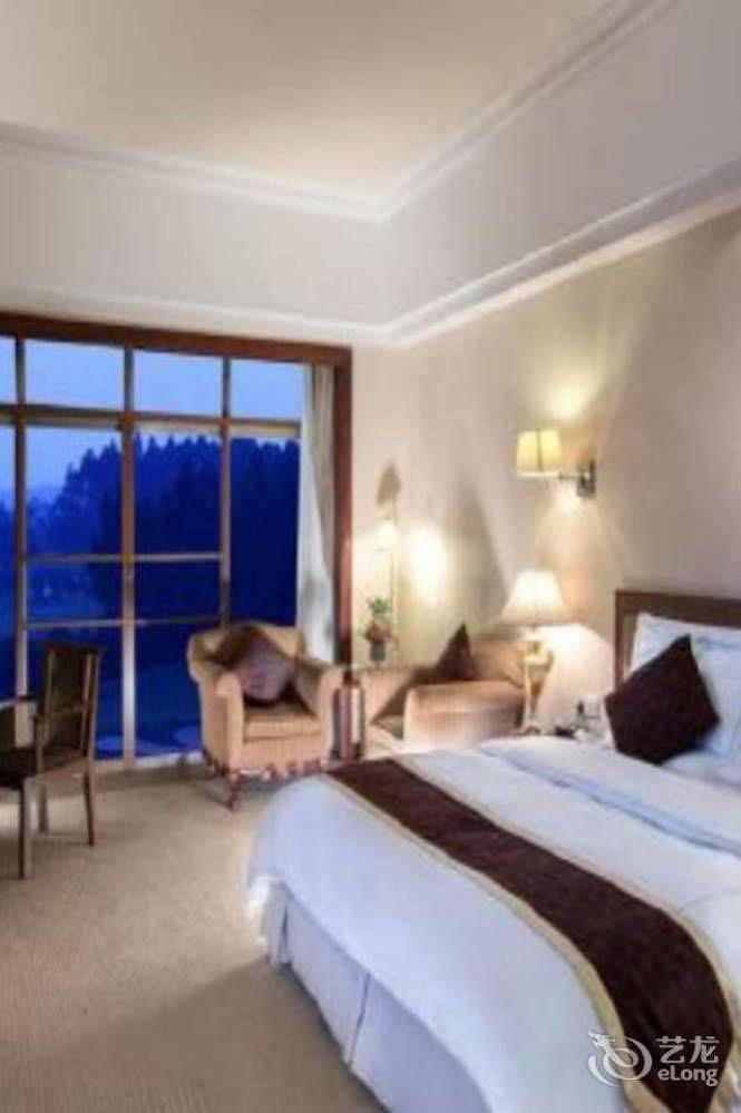 Phoenix Hotel Wuyi Jiangmen Buitenkant foto